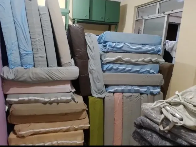 Colchão de solteiro, na promoção  ,85$ casa.