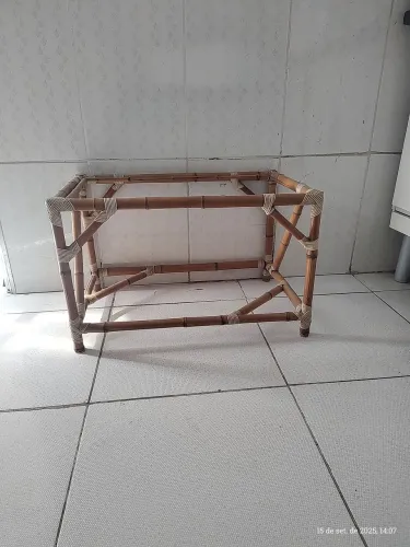 Mesa de centro de bambu 