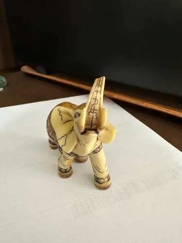Peça em resina c/ AVARIA NA TROMBA