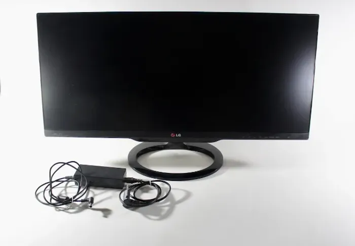 Monitor LG 29ma73dps Liga Normal Com A Tela Pifada