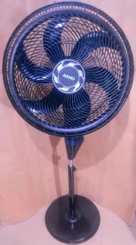 Ventilador r$180. Arno coluna. Entrega na região.