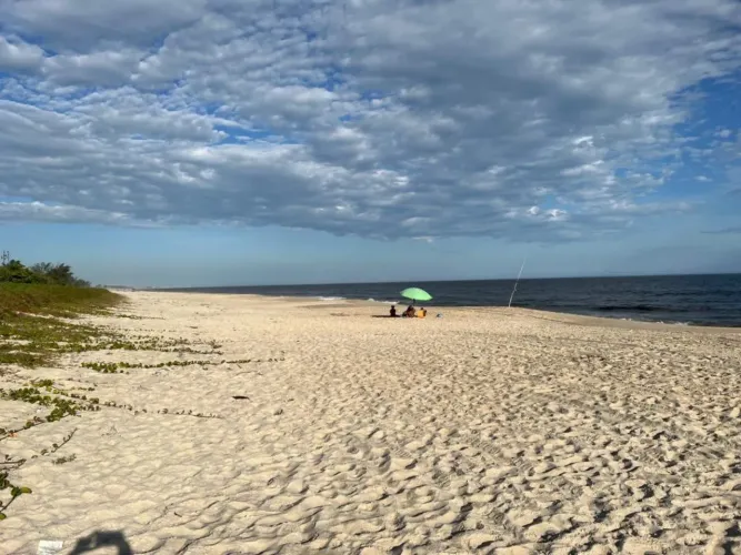 SAQUAREMA JACONÉ TERRENO LINEAR, 360 M2, PRÓXIMO A PRAIA e CLUB DE PESCA PAMPA.