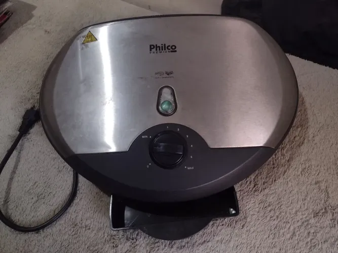 Promoção para retirar hoje Grill e Sanduicheira Philco Premium 