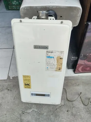 Aquecedor de Água a gás Bosch 15 l/min Modelo GWH 300 Plus GLP