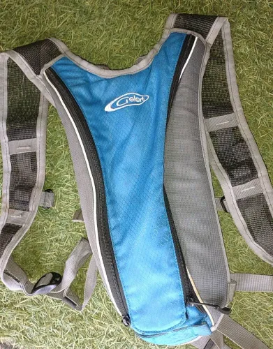 Mochila Colete de Hidratação Profissional Gelert, importado da Inglaterra, pouco usado
