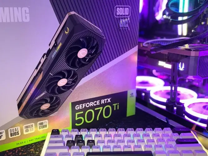 PLACA DE VÍDEO RTX 5070Ti Zotac Solid OC - 16GB GDDR7 - 256 bits - Na caixa - lançamento 