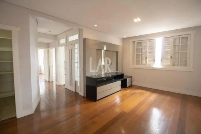 Casa à venda, 5 quartos, 2 suítes, 5 vagas, Dona Clara - Belo Horizonte/MG