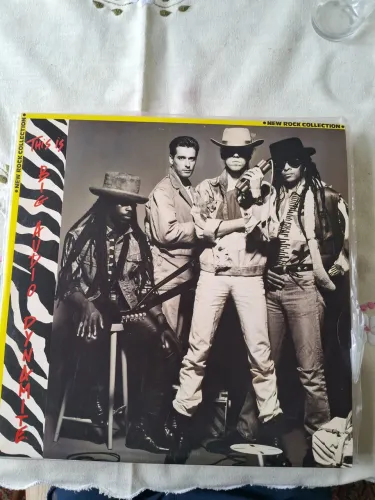 Disco de Vinil LP Big Audio Dynamite - This Is Big Audio Dynamite