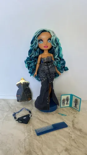 Boneca rainbow high Fantastic Fashion Skyler Bradshaw