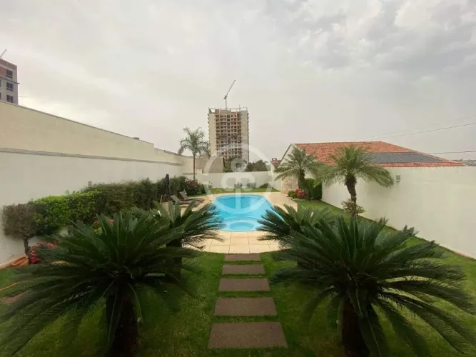 Sobrado Semi mobiliado com piscina no Coqueiral!