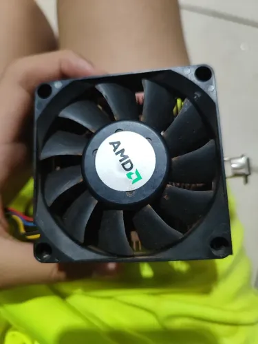 Cooler AMD