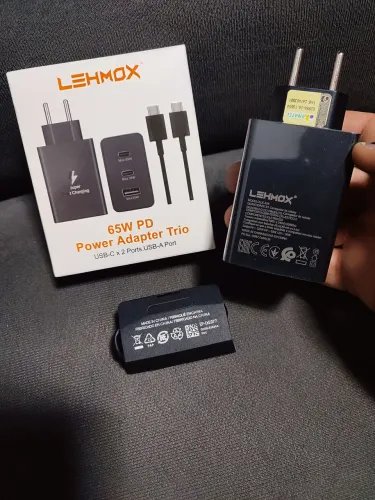 Carregador turbo LEHMOX 65W PD tipo C com 3 USB