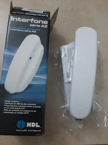 3 Monofones novos e 1 telefone c/ fio Tudo por 99.00