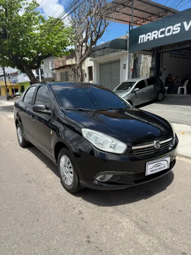 Fiat Grand Siena Attrac. 1.4 EVO F.flex 8V 2013