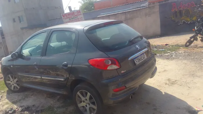 Peugeot 207 XR Sport 1.4 Flex 8V 5P 2013