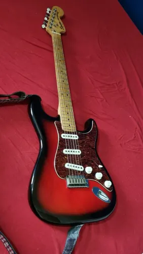 Guitarra Maravilhosa!  Standard Stratocaster 