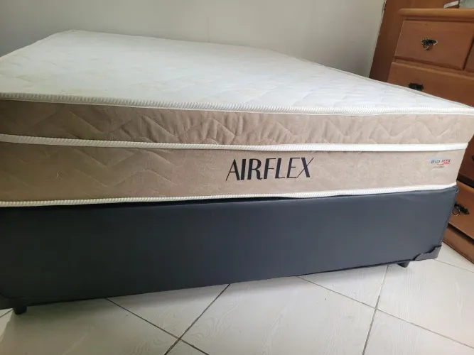 Colchão mais cama Airflex Bio Flex Casal $$1,050