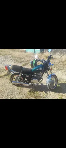 Suzuki intrunder 125