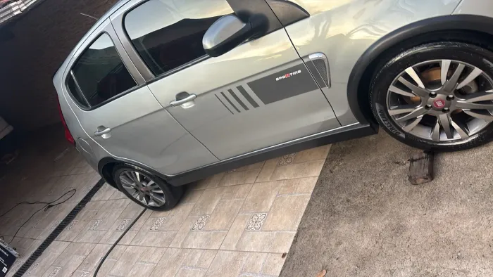 Fiat Palio Sporting 1.6 Flex 16V 5P 2013