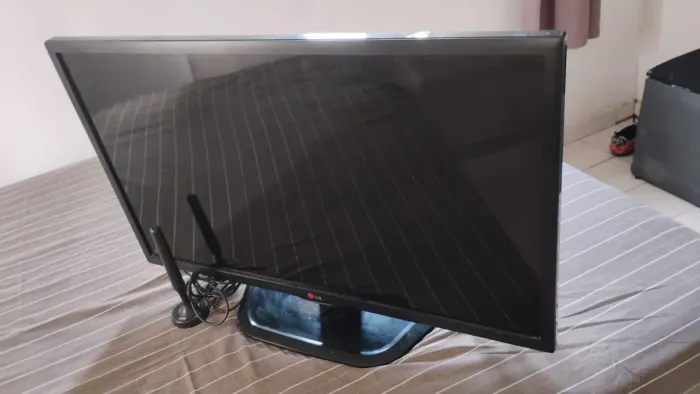 Tv 32 ( NÃO é SMART)