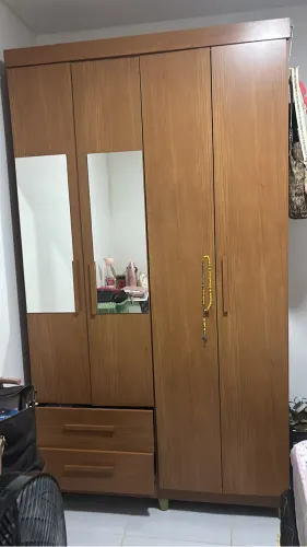 Guarda roupa novo