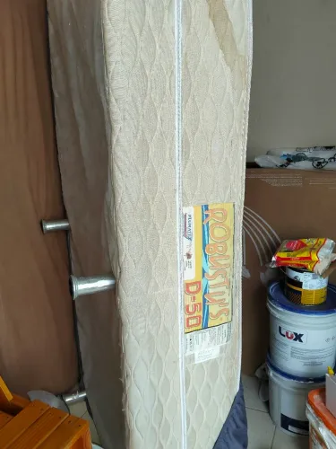 Vendo cama, cabeceira