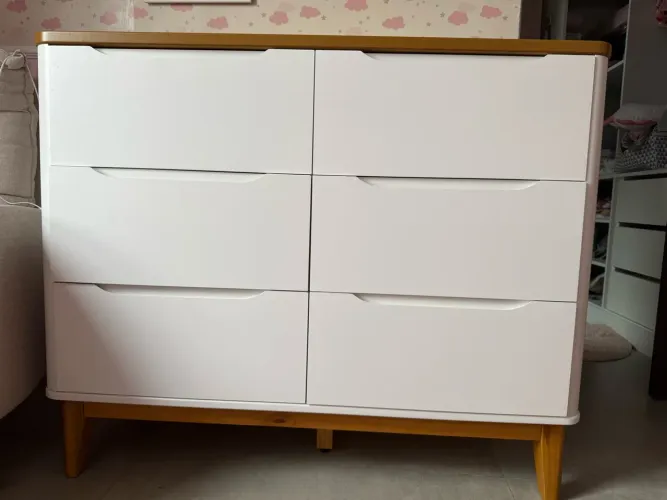Cômoda branca 6 gavetas