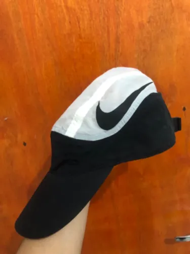 Boné Nike Tailwind 2017
