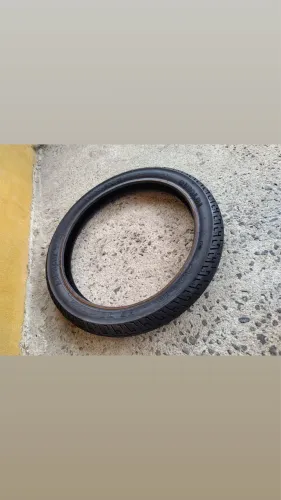 Vendo pneu da 160 dianteiro