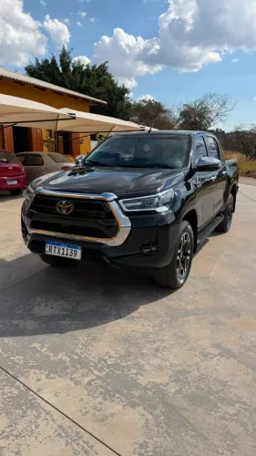 Toyota Hilux CD SRX 4X4 2.8 TDI 16V Diesel Aut. 2022