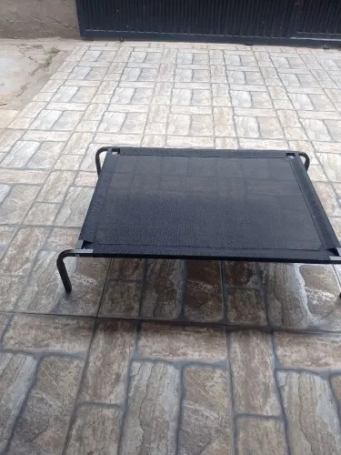 Cama suspensa para Pet /Porte grande, não foi usada está nova!