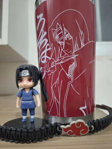 Kit Naruto - Itachi Uchiha (Action Figure + Pulseira + Copo Térmico)