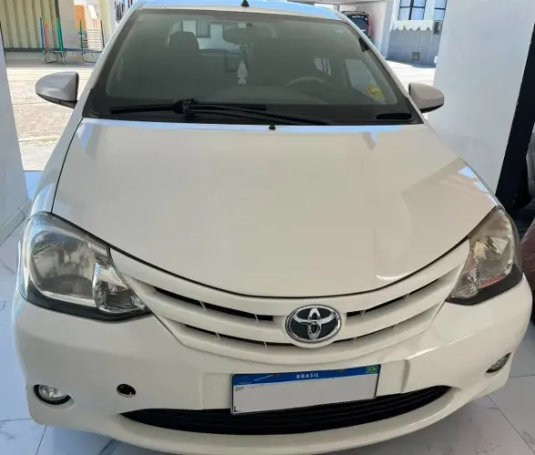 Toyota Etios X 1.3 Flex 16V 5P Mec. 2014