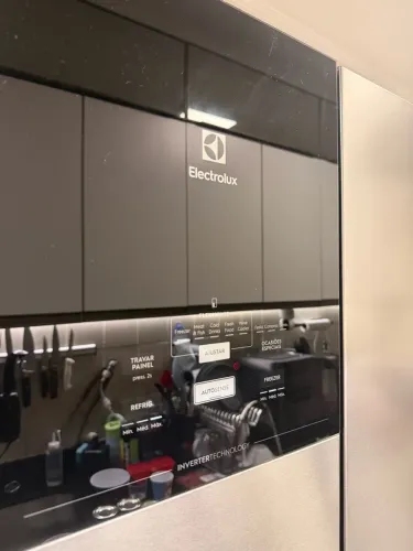 Geladeira Electrolux 4 portas