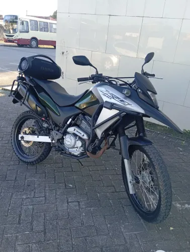 Vendo ou troco xre 300
