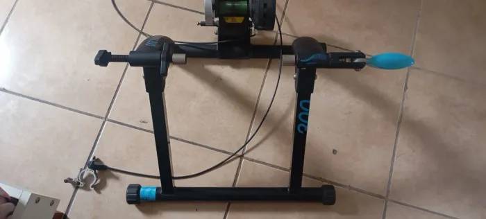 Rolo de treino magnético Btwin 300