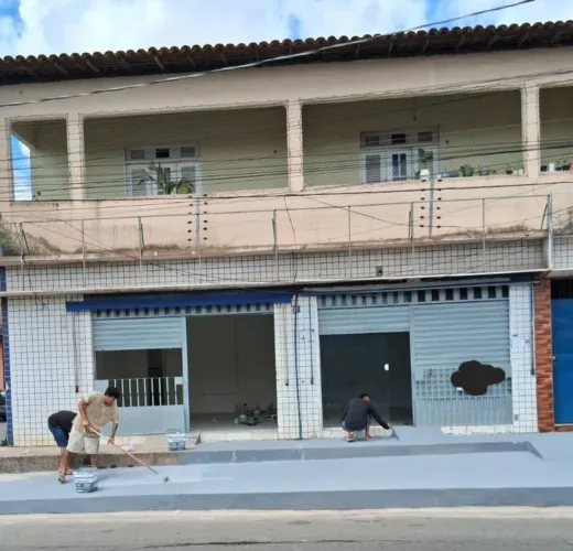 Alugo 1° andar escritórios, clínicas etc