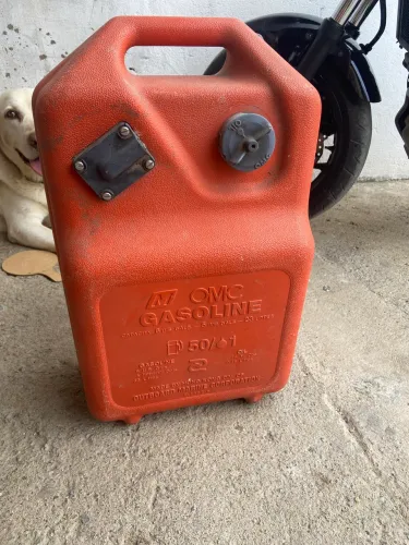 Vendo tanque de combustível para barco 