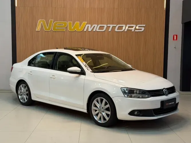Volkswagen Jetta Comfortline 2.0 T.flex 8V 4P Tipt. 2013