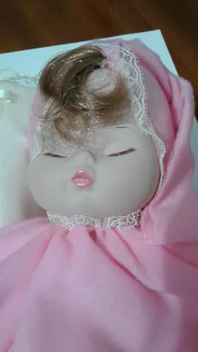 Boneca antiga artesanal anos 80 para enfeitar cama quarto
