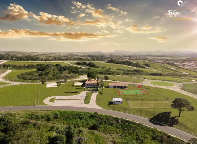 Terreno em Condomínio com ESPAÇO GOURMET e PISCINA em Piracicaba, pronto para construir - 