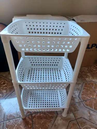 VENDO FRUTEIRA  DE PLÁSTICO