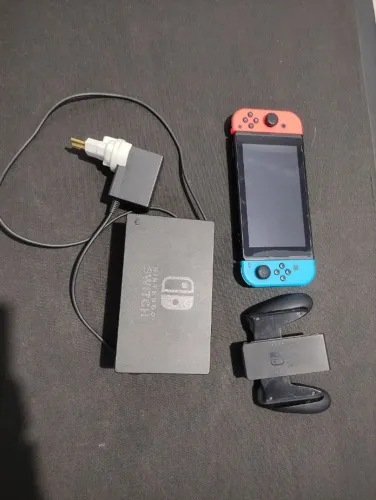 Nintendo Switch 1, V2