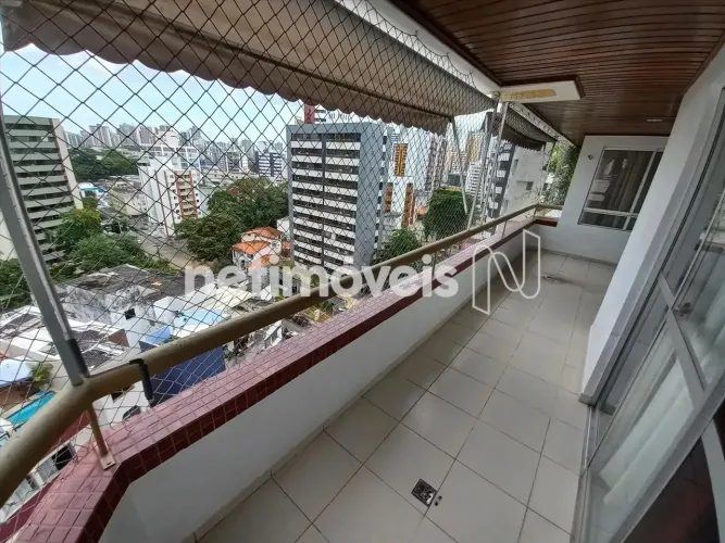 Apartamento 3 Quartos para Aluguel na Pituba