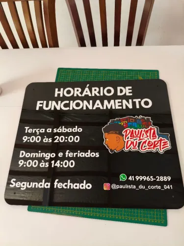 Placa em Acrílico Adesivado