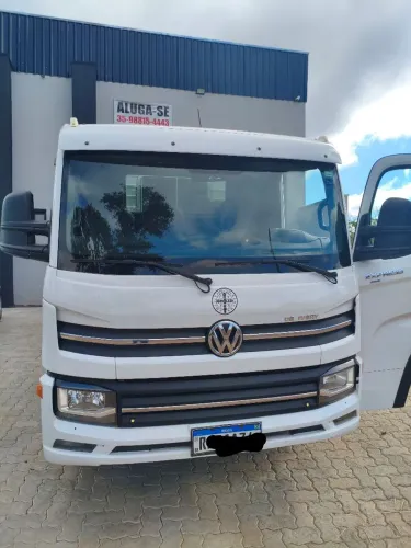 Localização mensal de caminhao Volkswagen