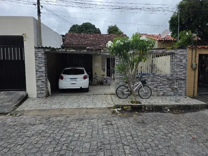 Junto ao Senac - Casa com 5 quartos/ Santo Amaro