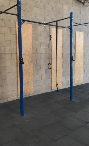 Rack crossfit Brave
