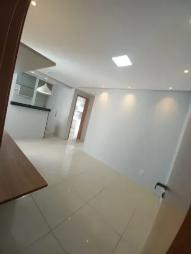 Apartamento com 2/4 no Condomínio Solar das Palmeiras