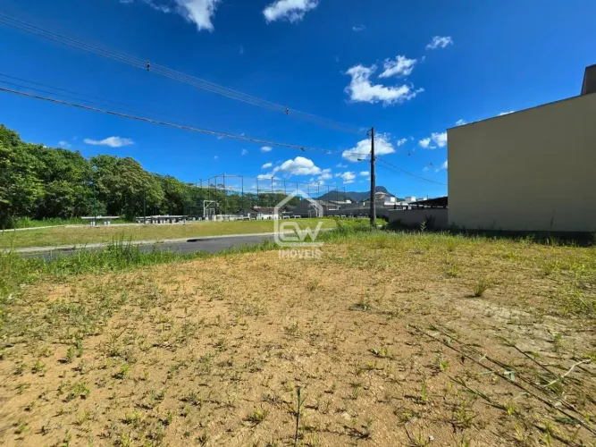 Lote no Loteamento Alfablu com 330m² em Schroeder, SC